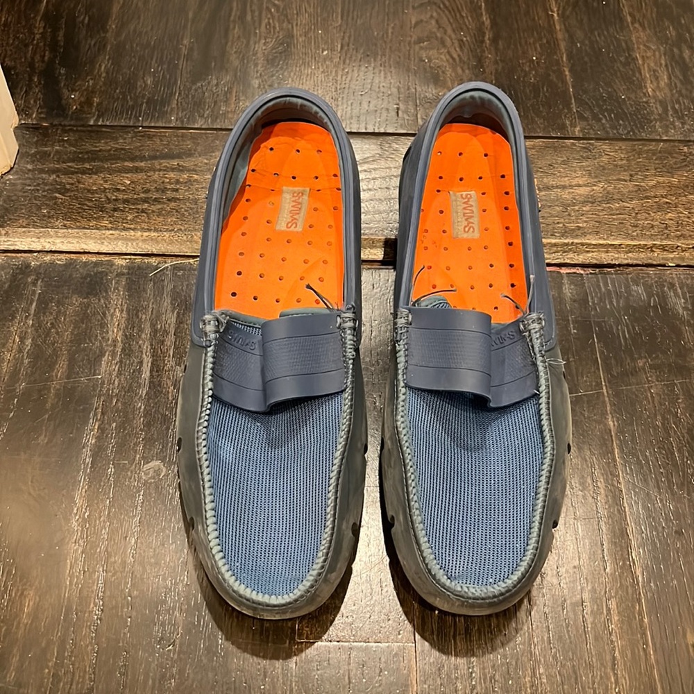 SWIMS MENS 11US BLUE NAVY